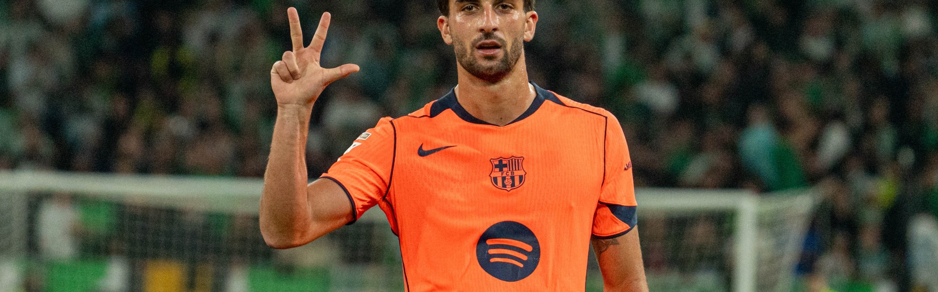 阿斯：巴萨今天将对费兰的伤势进行评估，他可能出战哥本哈根